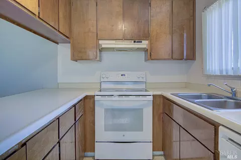 271 Mariner Dr, Vallejo, CA 94591 photo 9