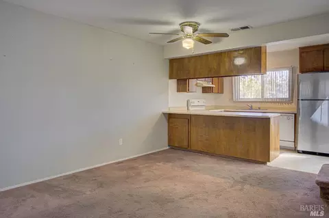 271 Mariner Dr, Vallejo, CA 94591 photo 4