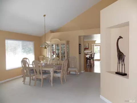 500 Quaking Aspen Ln, Windsor, CA 95492 photo 9