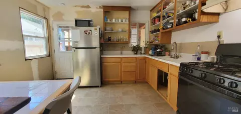 193 W Mendocino Ave, Willits, CA 95490 photo 4