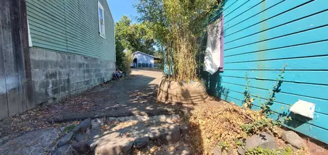 193 W Mendocino Ave, Willits, CA 95490 photo 10