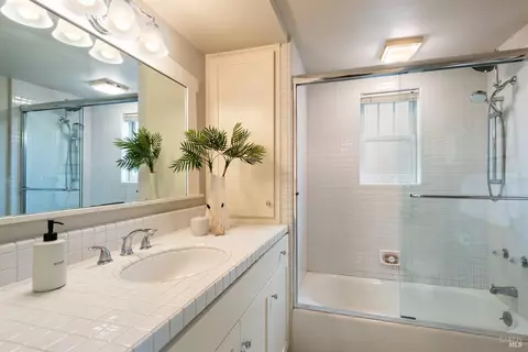 307 Caledonia St, Sausalito, CA 94965 photo 17