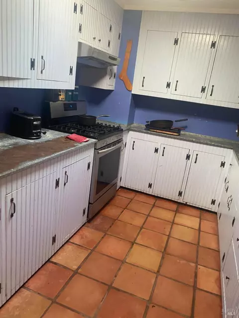 1090 D St, Fulton, CA 95439 photo 2