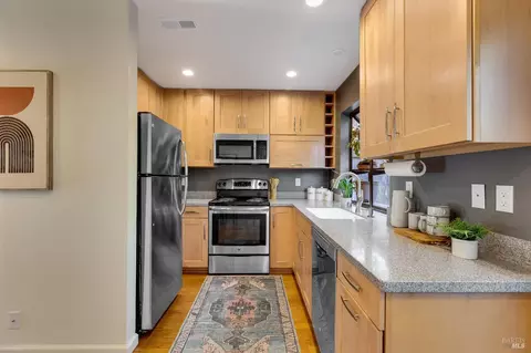 2253 Clearview Cir, Benicia, CA 94510 photo 11
