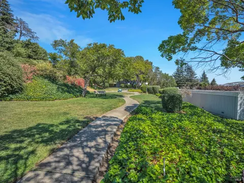 2253 Clearview Cir, Benicia, CA 94510 photo 30