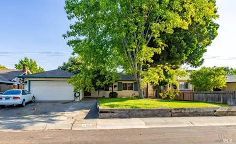 463 Buckeye St, Vacaville, CA 95688