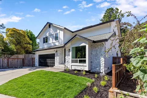 2174 Warwick Dr, Santa Rosa, CA 95405