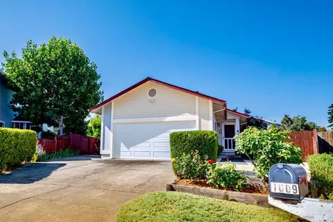 1009 Sonora Ct, Santa Rosa, CA 95401