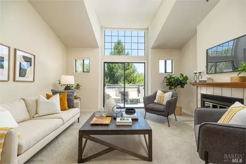 206 Sandpiper Ct, Novato, CA 94949