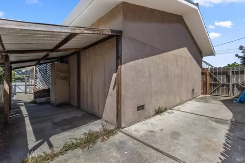 300 Sharon Ave, Rodeo, CA 94572 photo 27