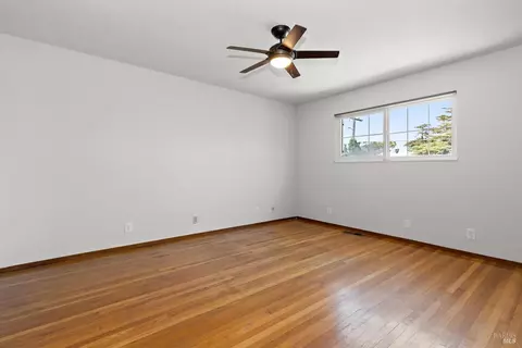300 Sharon Ave, Rodeo, CA 94572 photo 16