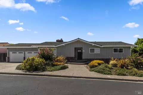 300 Sharon Ave, Rodeo, CA 94572