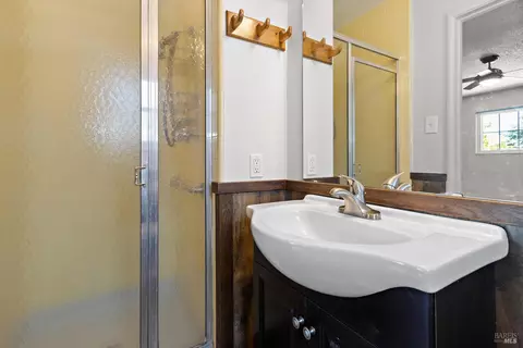 300 Sharon Ave, Rodeo, CA 94572 photo 20