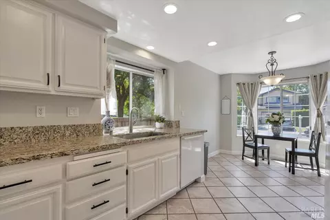 551 Shagbark St, Windsor, CA 95492 photo 10