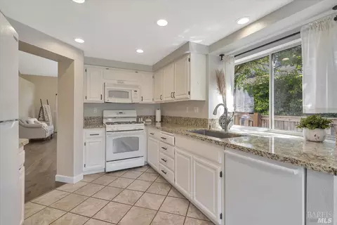 551 Shagbark St, Windsor, CA 95492 photo 12