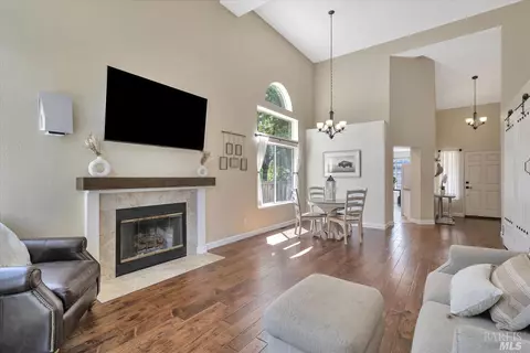 551 Shagbark St, Windsor, CA 95492 photo 8
