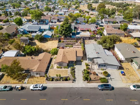 1358 7th St, Rodeo, CA 94572 photo 4