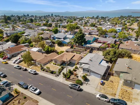 1358 7th St, Rodeo, CA 94572 photo 3