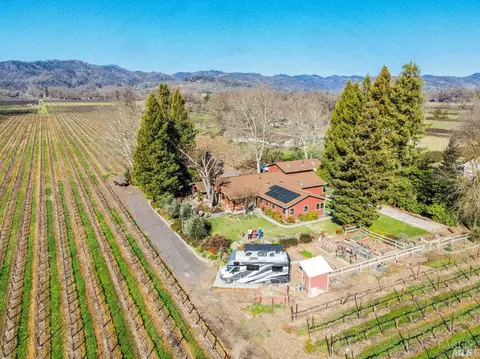12552 Powerhouse Rd, Potter Valley, CA 95469