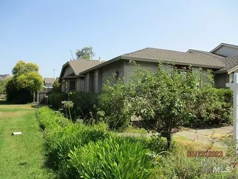 18 Falmouth Cv, San Rafael, CA 94901