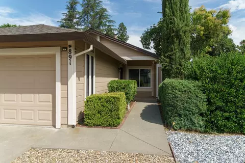 891 Meadowhawk Dr, Vacaville, CA 95687