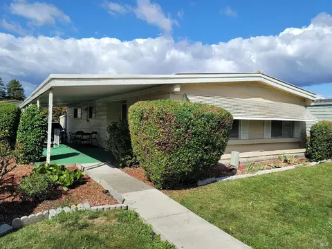 133 Parque Playa #91, Rohnert Park, CA 94928
