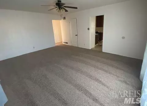 881 Beechwood Ave, Vallejo, CA 94591 photo 8
