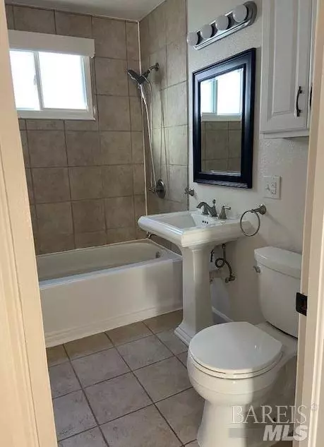 881 Beechwood Ave, Vallejo, CA 94591 photo 19