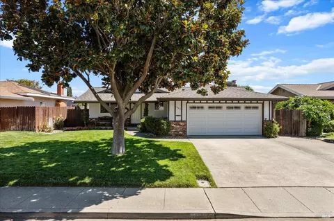 1986 Winston Dr, Fairfield, CA 94534