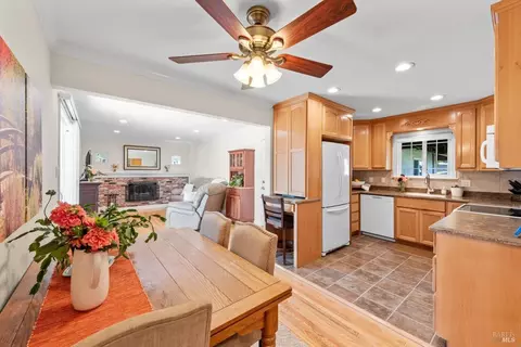 1986 Winston Dr, Fairfield, CA 94534 photo 11