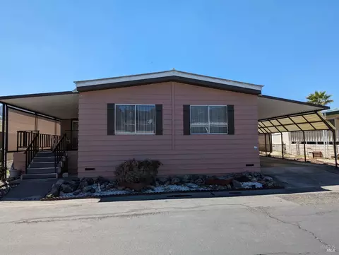 915 Champagne Cir S, Calistoga, CA 94515