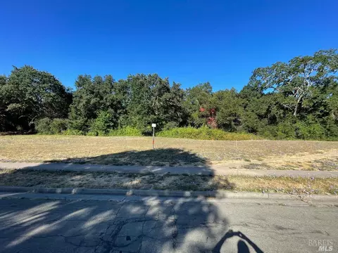22 Cox Ct, Santa Rosa, CA 95409