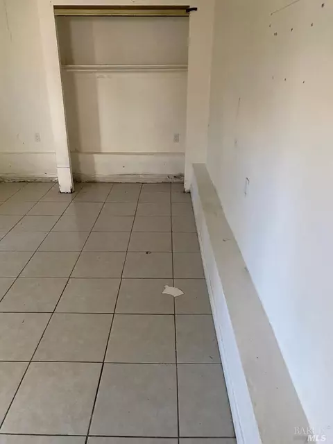 141 Muller St, Vallejo, CA 94590 photo 4