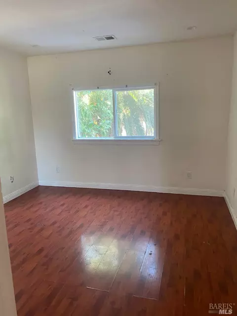 141 Muller St, Vallejo, CA 94590 photo 6