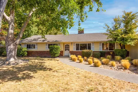 6314 Lone Pine Rd, Sebastopol, CA 95472