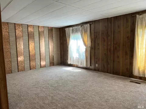 704 Sequoia St, Windsor, CA 95492 photo 9