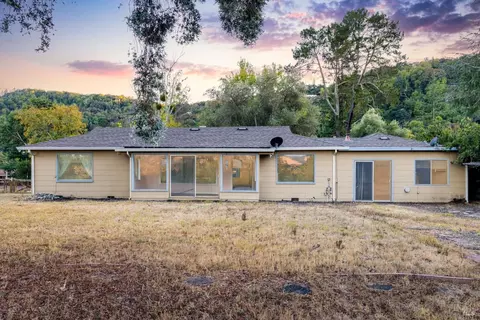 4353 Raymonde Way, Santa Rosa, CA 95404