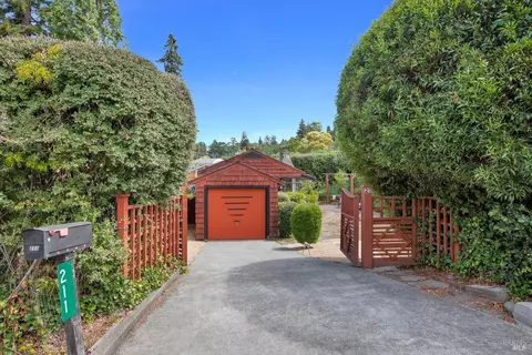 211 Scott St, Mill Valley, CA 94941 photo 2