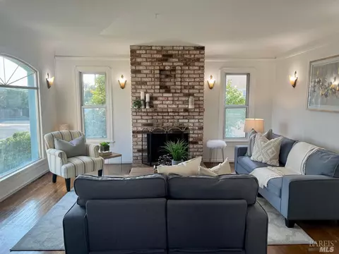 1412 Alabama St, Vallejo, CA 94590 photo 2