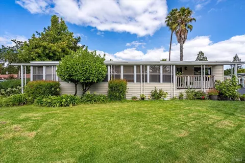 23 Fort Ross Way, Sonoma, CA 95476