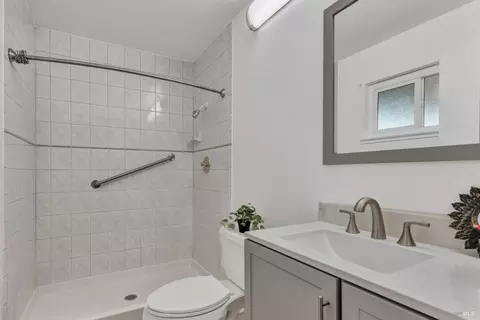 10 Parkhaven Dr, Vallejo, CA 94591 photo 34