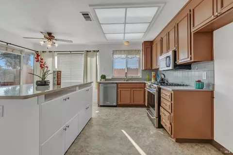 10 Parkhaven Dr, Vallejo, CA 94591 photo 13