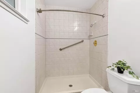 10 Parkhaven Dr, Vallejo, CA 94591 photo 37