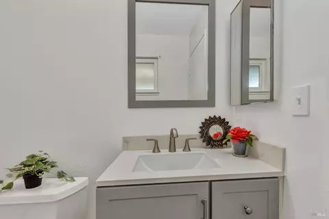 10 Parkhaven Dr, Vallejo, CA 94591 photo 36