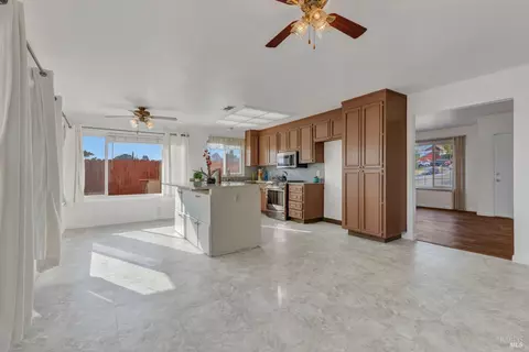 10 Parkhaven Dr, Vallejo, CA 94591 photo 9