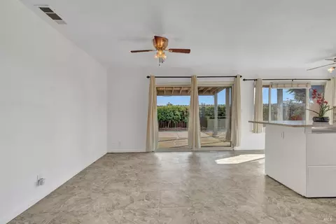 10 Parkhaven Dr, Vallejo, CA 94591 photo 11