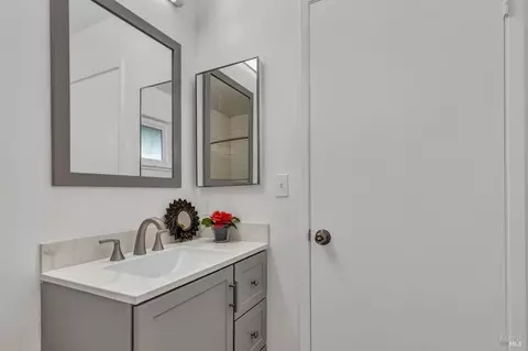 10 Parkhaven Dr, Vallejo, CA 94591 photo 35