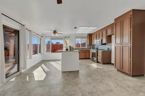 10 Parkhaven Dr, Vallejo, CA 94591 photo 10