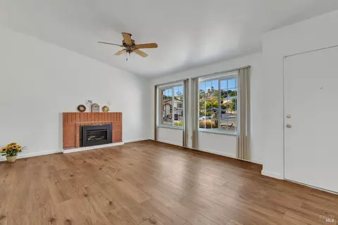 10 Parkhaven Dr, Vallejo, CA 94591 photo 7