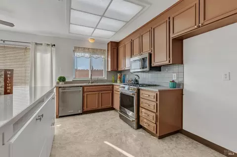 10 Parkhaven Dr, Vallejo, CA 94591 photo 14